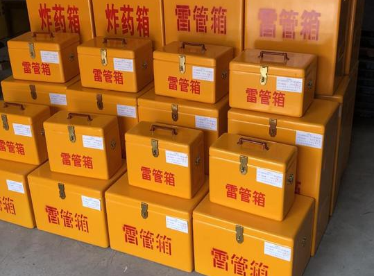 郧西玻璃钢雷管箱的使用寿命一般是多少？