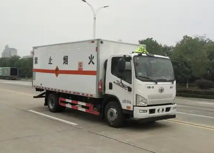 郧西爆破器材运输车可以上高速吗？