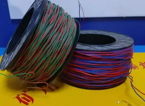 郧西放炮线的主要材质有哪些？不同材质的适用场景有何区别？